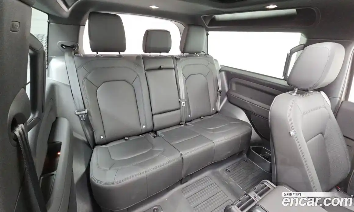 Land Rover Defender 2025 3.0 Автомат в Москве № 198029, фото 4