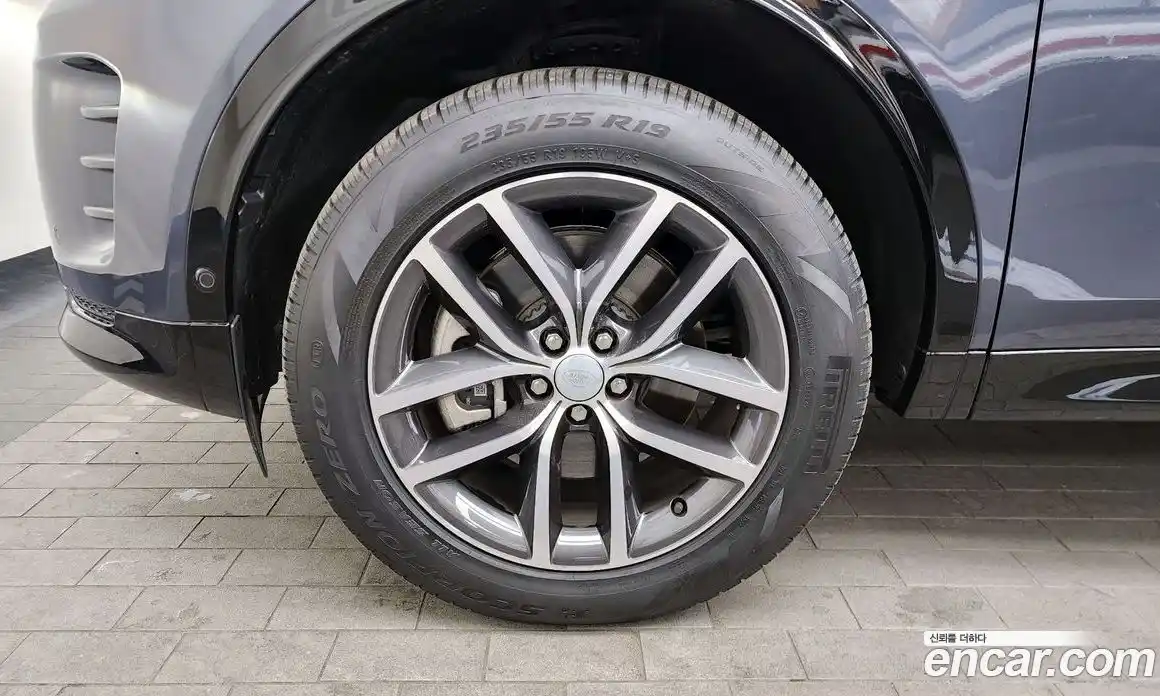 Land Rover Discovery Sport 2025 2.0 Автомат в Москве № 198069, фото 16