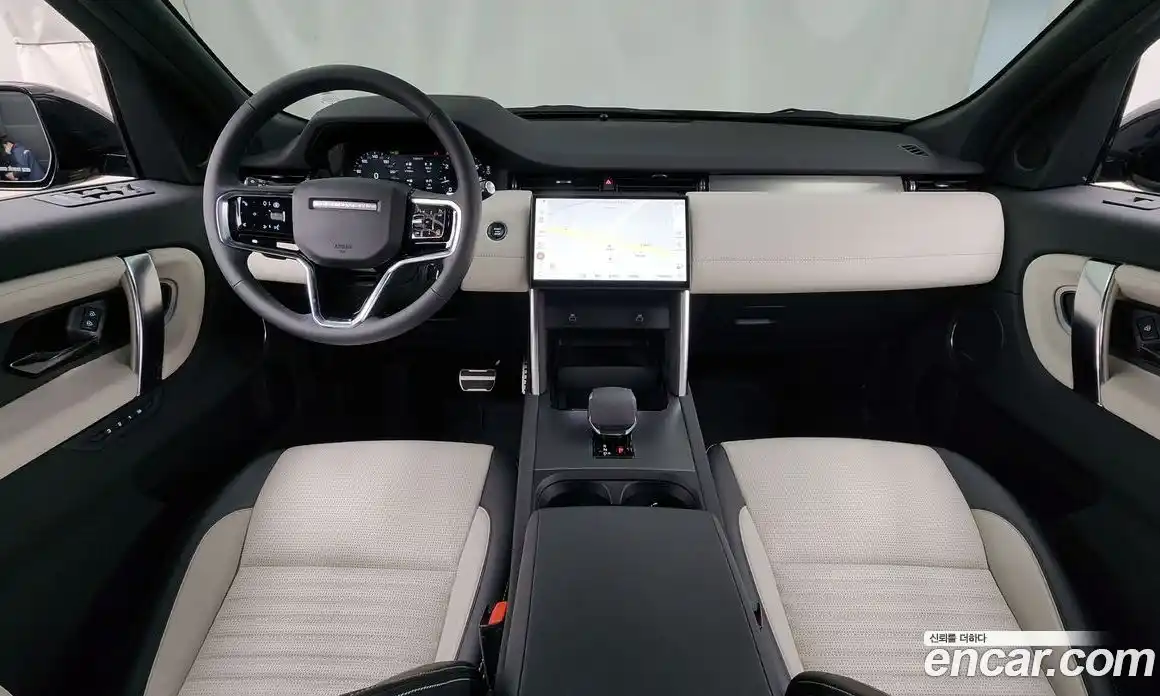 Land Rover Discovery Sport 2025 2.0 Автомат в Москве № 198069, фото 17