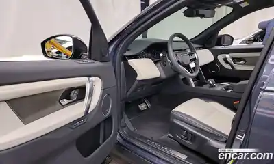 Land Rover Discovery Sport 2025 2.0 Автомат в Москве № 198069, миниатюра 2