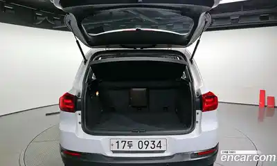 Volkswagen Tiguan 2016 2.0 Автомат в Москве № 199249, миниатюра 2