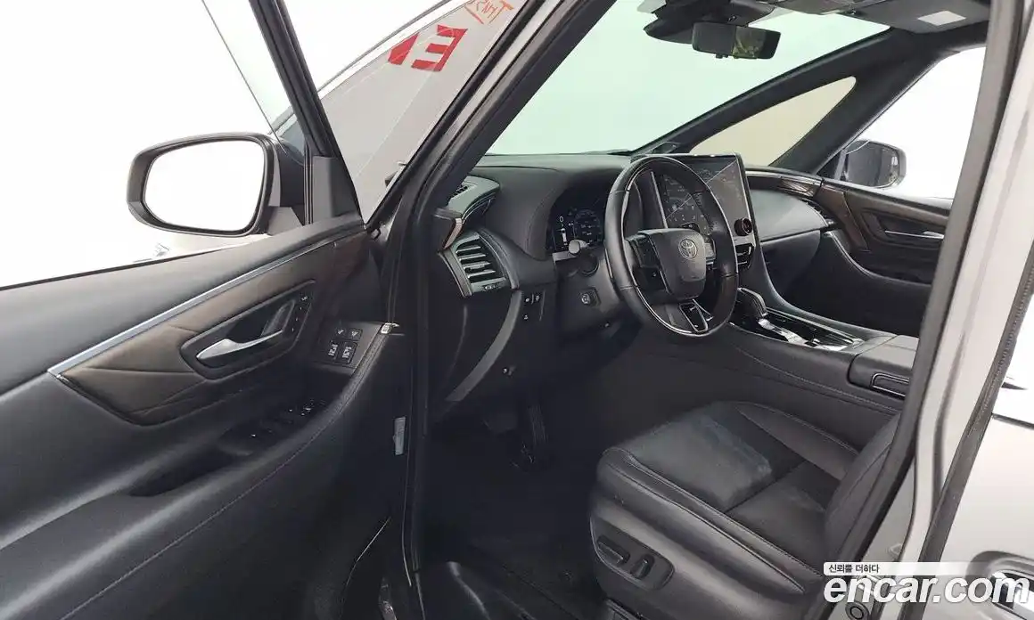 Toyota Alphard 2024 2.5 Автомат в Москве № 199559, фото 11