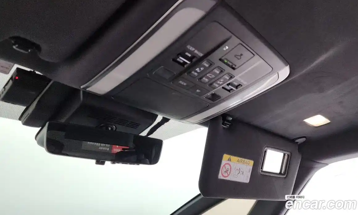 Toyota Alphard 2024 2.5 Автомат в Москве № 199559, фото 19