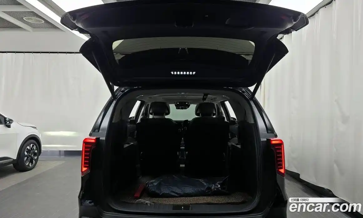 Kia Canival 2024 2.2 Автомат в Москве № 19966, фото 11