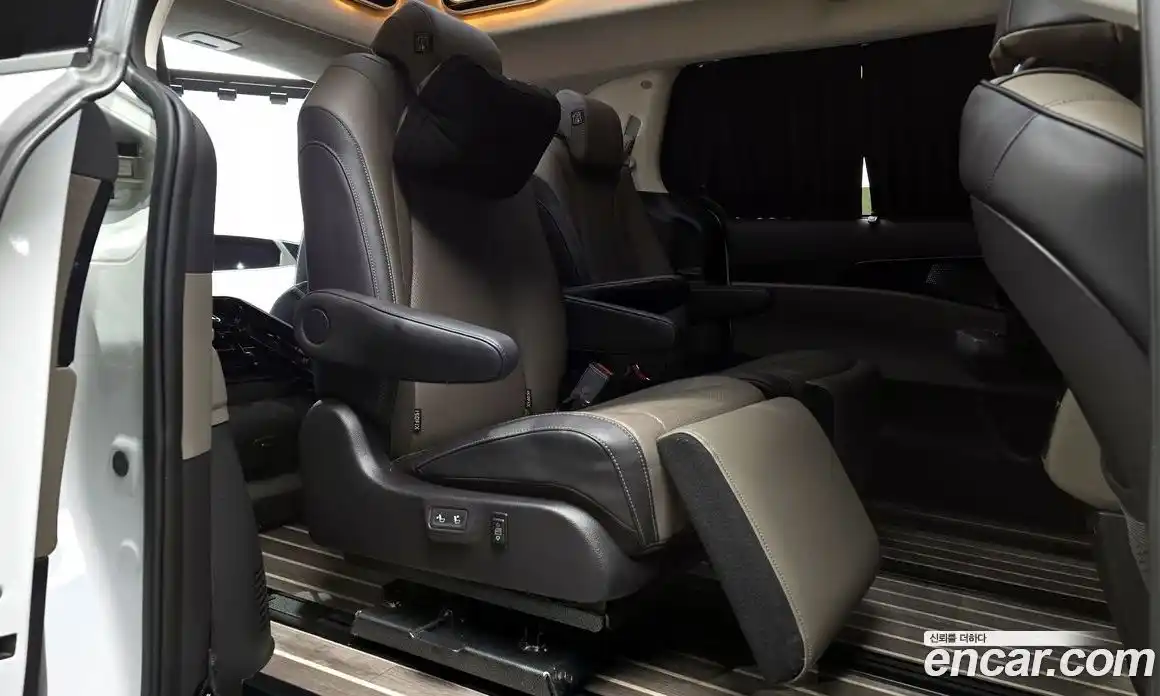 Kia Canival 2024 3.5 Автомат в Москве № 2030, фото 12