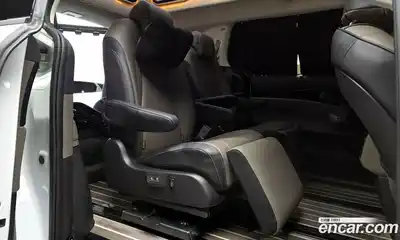 Kia Canival 2024 3.5 Автомат в Москве № 2030, миниатюра 12