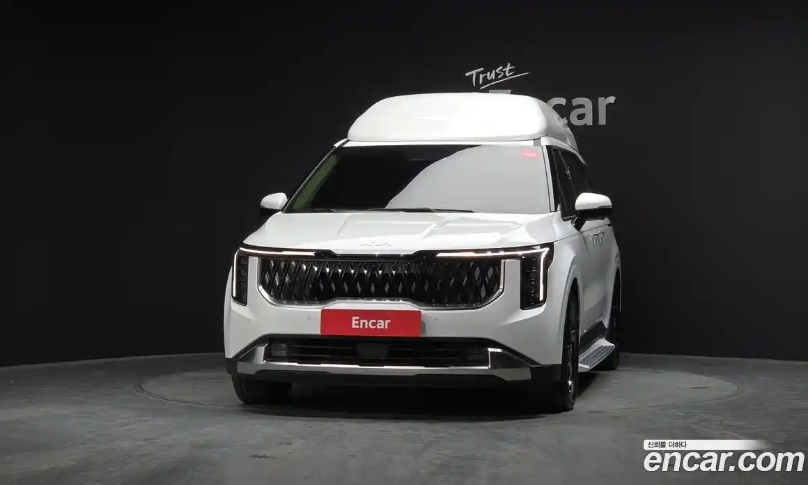 Kia Canival 2024 3.5 Автомат в Москве № 2030, фото 3