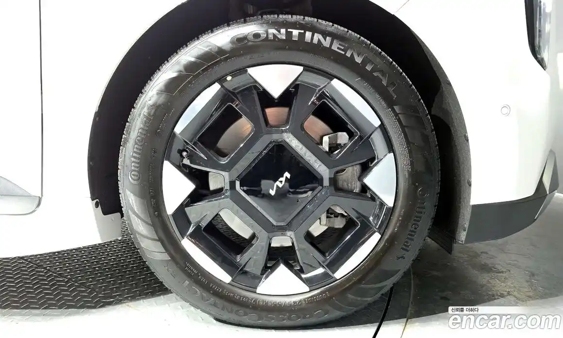 Kia Canival 2024 3.5 Автомат в Москве № 2030, фото 5