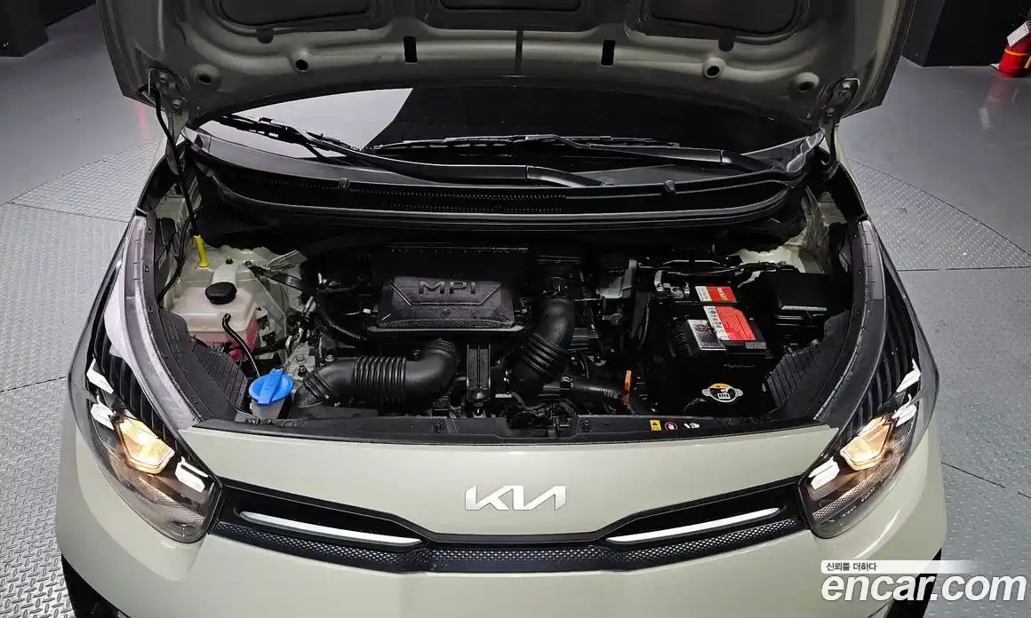 Kia Morning 2023 1.0 Автомат в Москве № 20576, фото 12