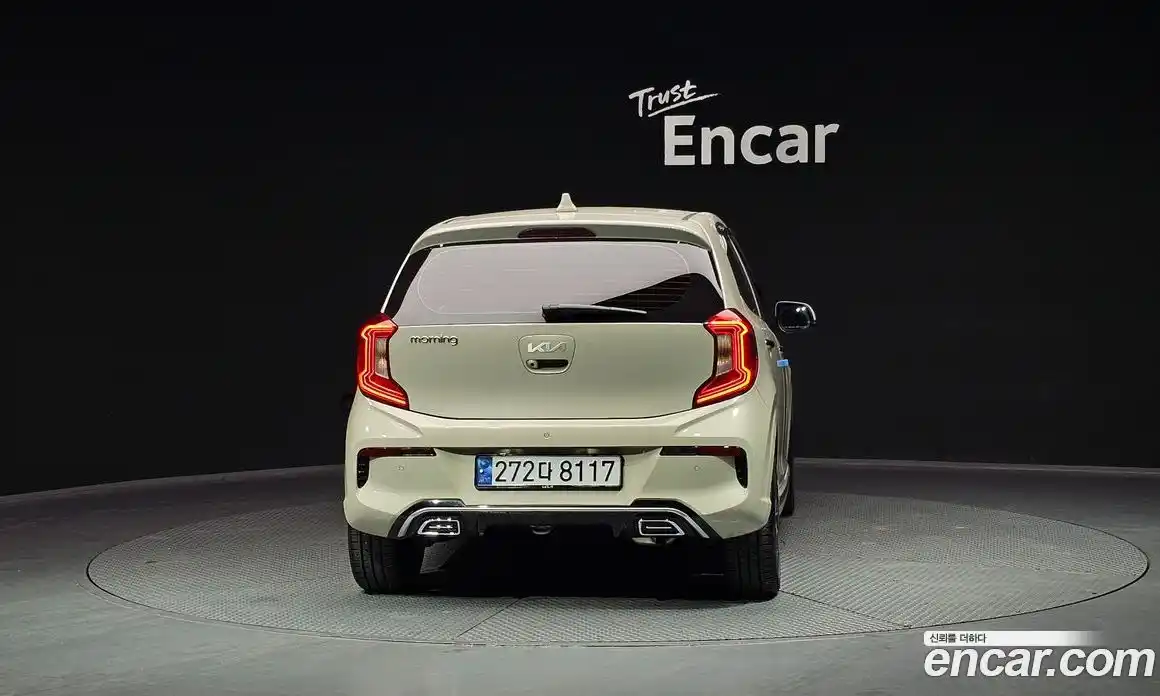 Kia Morning 2023 1.0 Автомат в Москве № 20576, фото 18