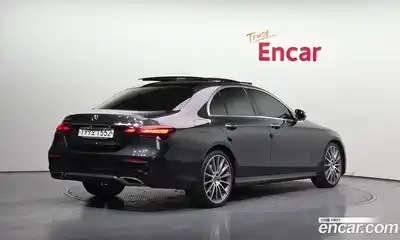 Mercedes-Benz E-Class, 2022