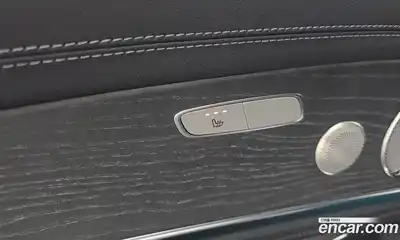 Mercedes-Benz E-Class 2022 2.0 Автомат в Москве № 206226, миниатюра 4