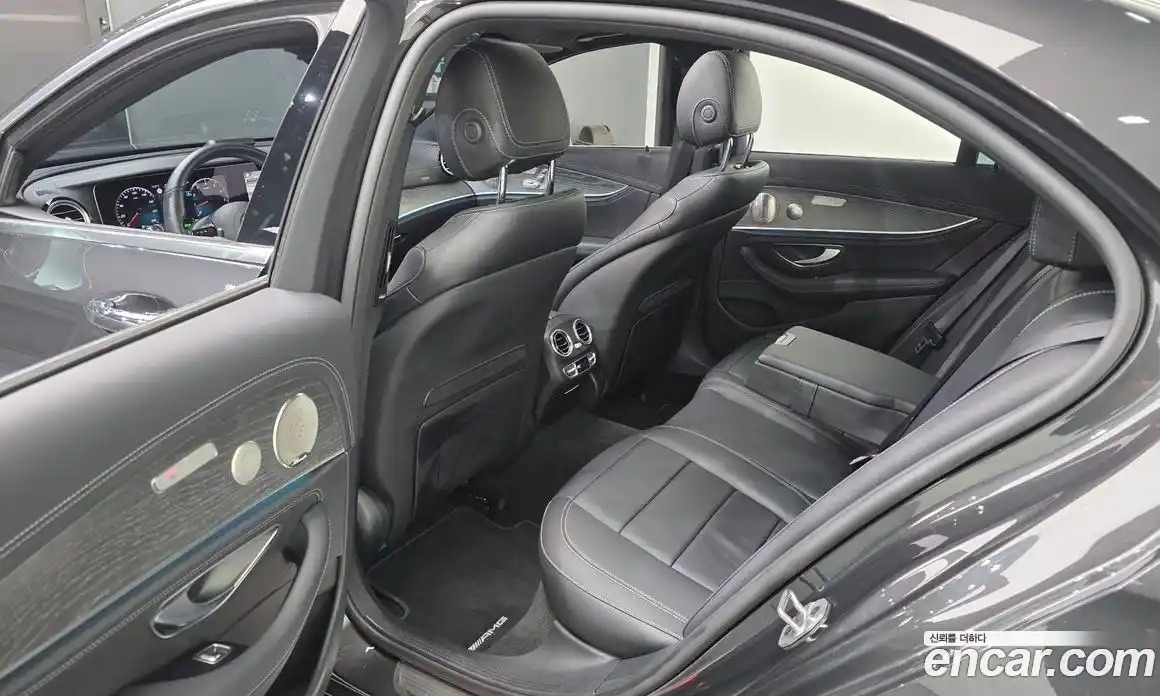 Mercedes-Benz E-Class 2022 2.0 Автомат в Москве № 206226, фото 8