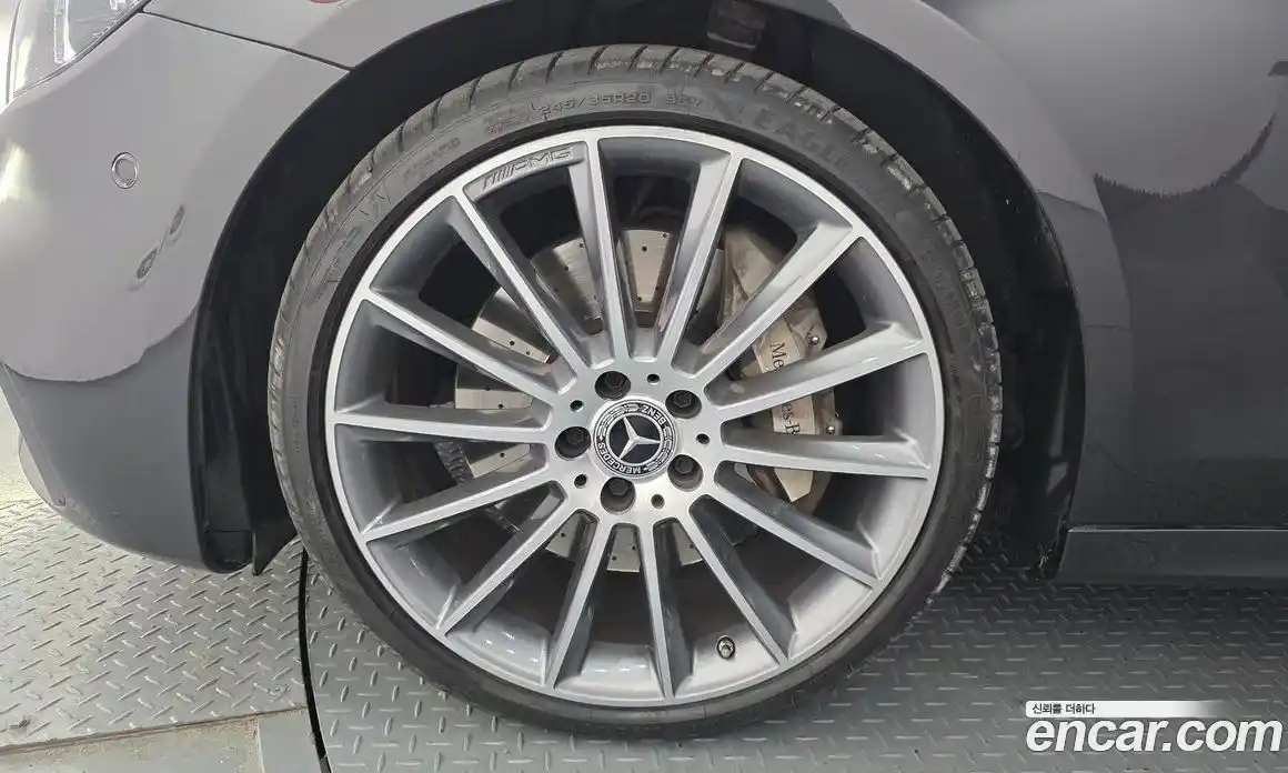 Mercedes-Benz E-Class 2022 2.0 Автомат в Москве № 206226, фото 10