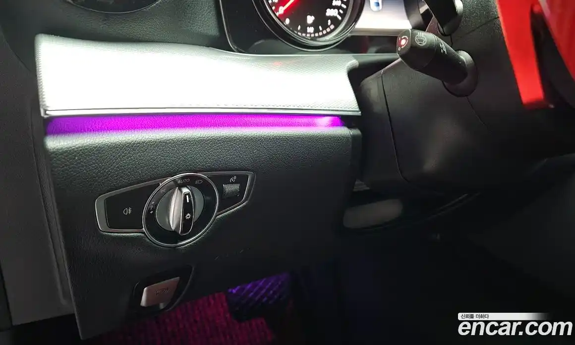 Mercedes-Benz E-Class 2020 2.0 Автомат в Москве № 211937, фото 14