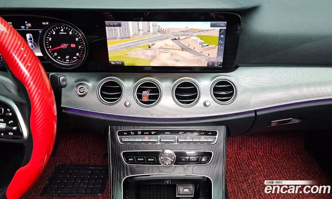 Mercedes-Benz E-Class 2020 2.0 Автомат в Москве № 211937, фото 15