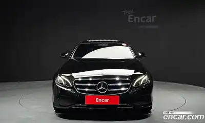 Mercedes-Benz E-Class 2020 2.0 Автомат в Москве № 211937, миниатюра 3