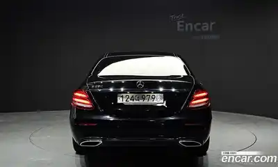 Mercedes-Benz E-Class 2020 2.0 Автомат в Москве № 211937, миниатюра 4