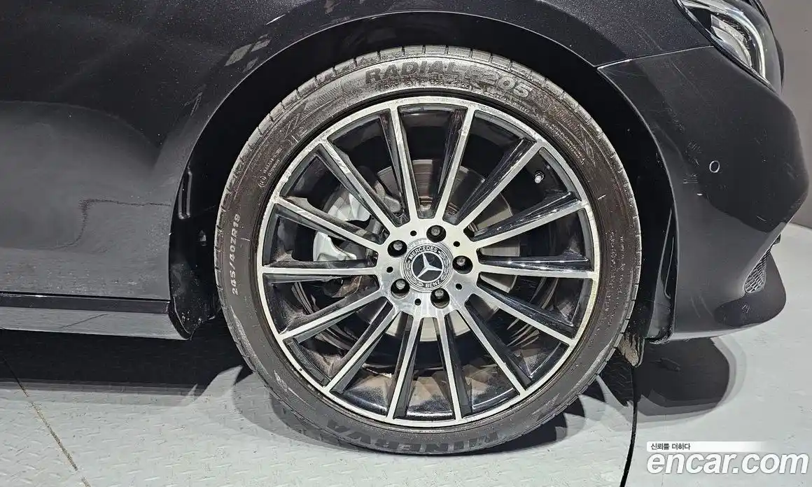 Mercedes-Benz E-Class 2020 2.0 Автомат в Москве № 211937, фото 5