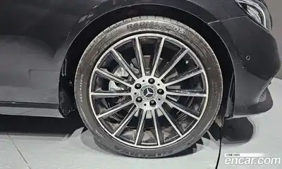 Mercedes-Benz E-Class 2020 2.0 Автомат в Москве № 211937, миниатюра 5