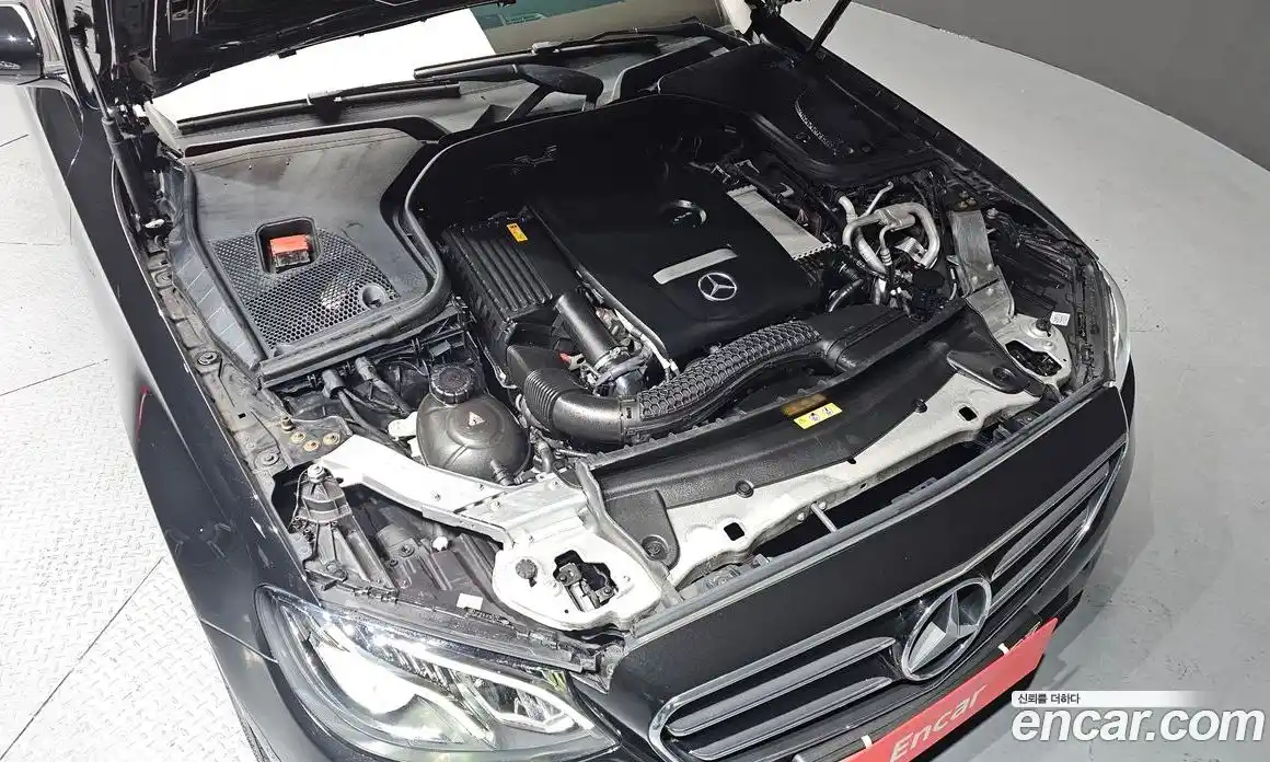 Mercedes-Benz E-Class 2020 2.0 Автомат в Москве № 211937, фото 6