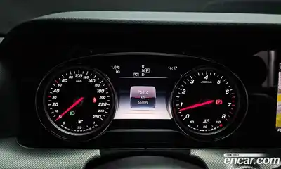 Mercedes-Benz E-Class 2020 2.0 Автомат в Москве № 211937, миниатюра 8