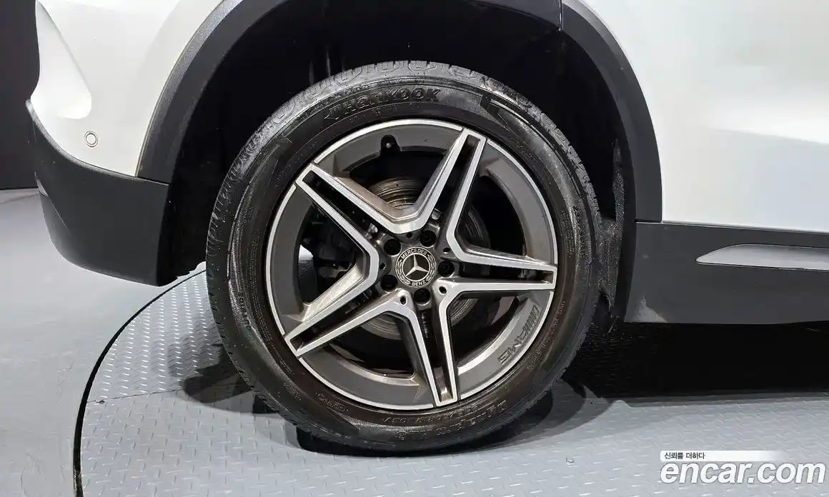 Mercedes-Benz GLA-Class 2020 2.0 Автомат в Москве № 212202, фото 16