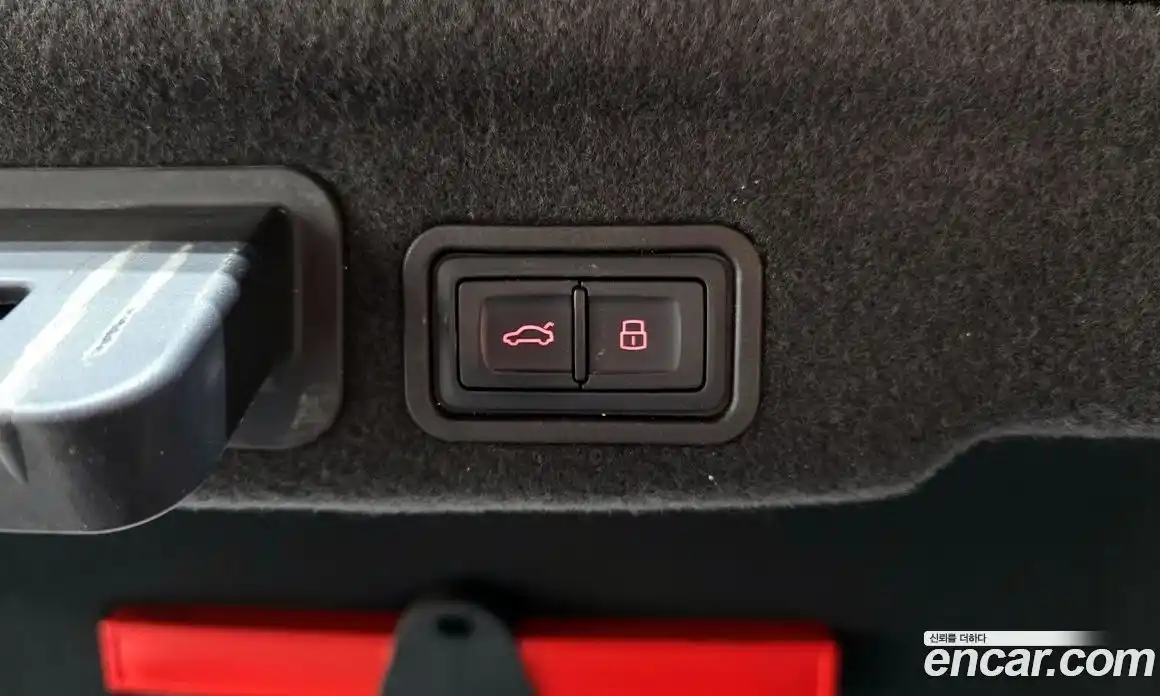 Audi A8 2015 3.0 Автомат в Москве № 212665, фото 11