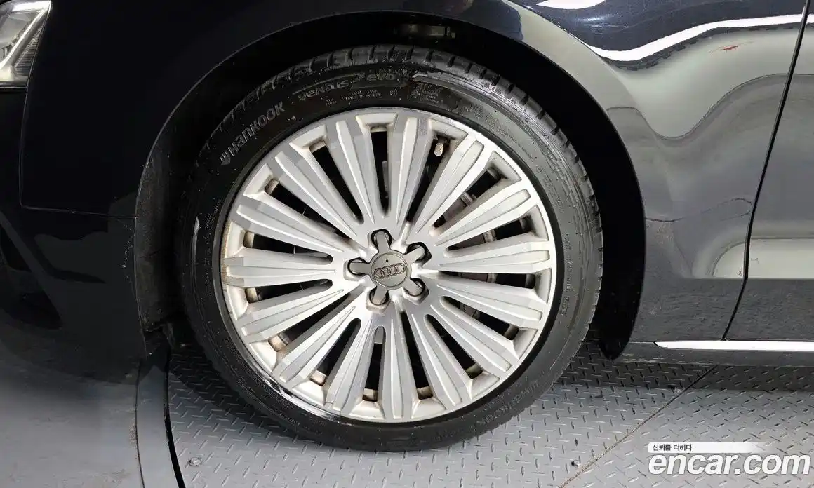 Audi A8 2015 3.0 Автомат в Москве № 212665, фото 12