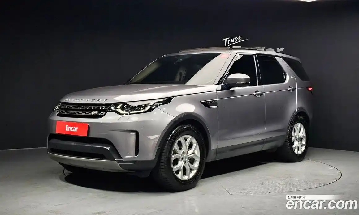 Land Rover Discovery 2020 2.0 Автомат в Москве № 213700, фото 1