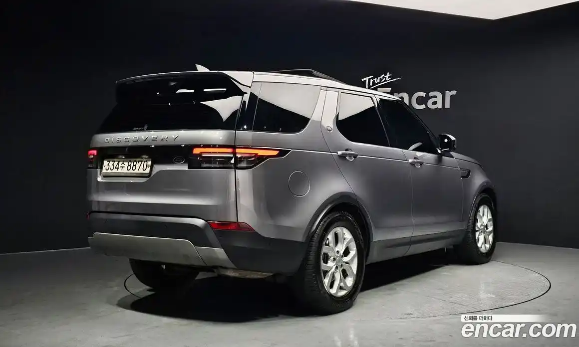 Land Rover Discovery 2020 2.0 Автомат в Москве № 213700, фото 2