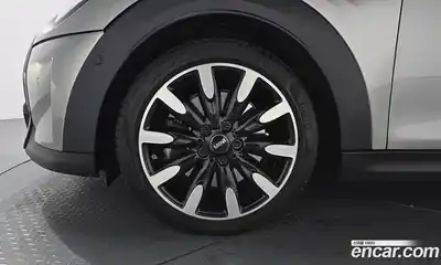 Mini Cooper 2023 2.0 Автомат в Москве № 213967, миниатюра 5