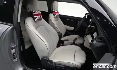 Mini Cooper 2023 2.0 Автомат в Москве № 213967, миниатюра 10