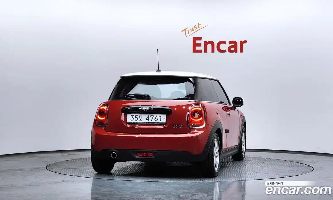 Mini Cooper 2018 1.5 Автомат в Москве № 214064, фото 18