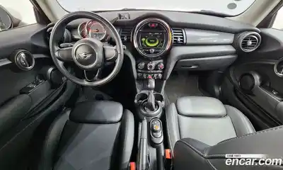 Mini Cooper 2018 1.5 Автомат в Москве № 214064, миниатюра 4
