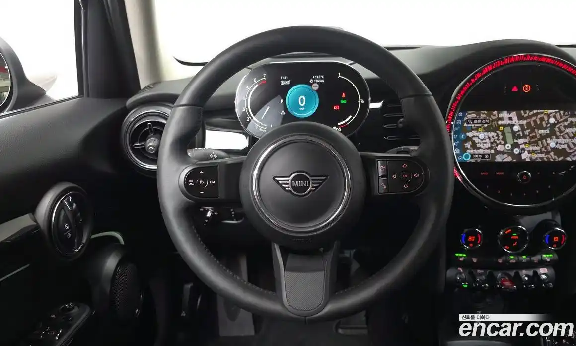 Mini Cooper 2024 1.5 Автомат в Москве № 214072, фото 6