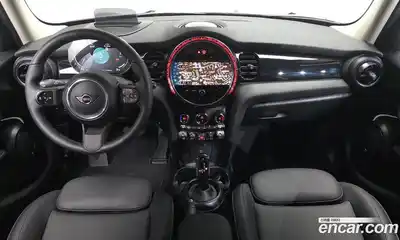 Mini Cooper 2024 1.5 Автомат в Москве № 214072, миниатюра 7