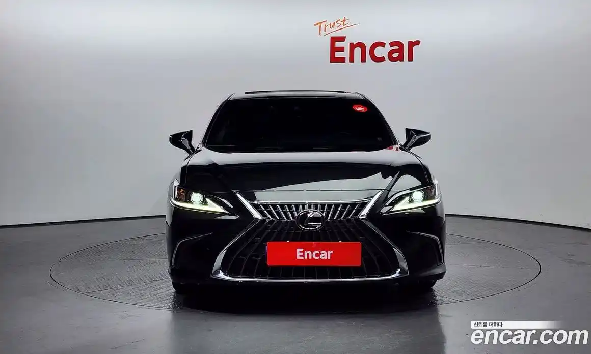 Lexus ES 2023 2.5 Автомат в Москве № 214593, фото 16