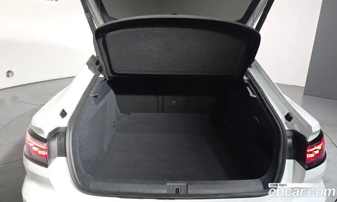 Volkswagen Arteon 2023 2.0 Автомат в Москве № 215081, фото 10