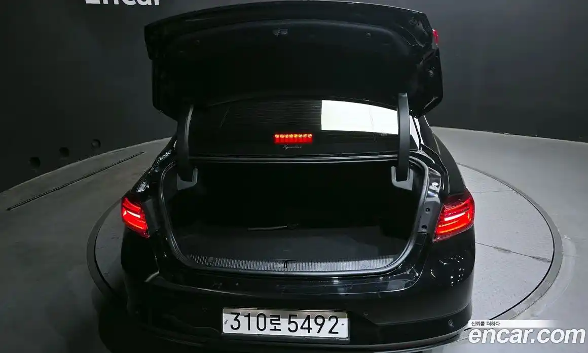 Renault SM6 2024 1.3 Автомат в Москве № 220885, фото 15