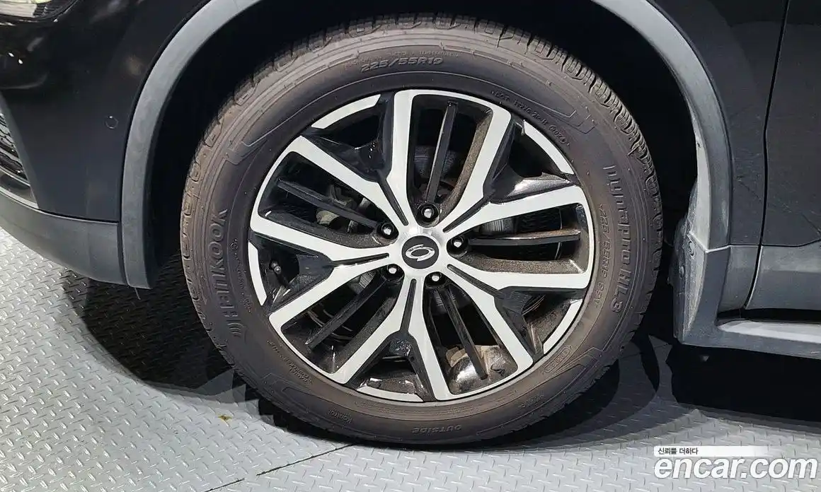 Renault QM6 2023 2.0 Автомат в Москве № 221747, фото 3