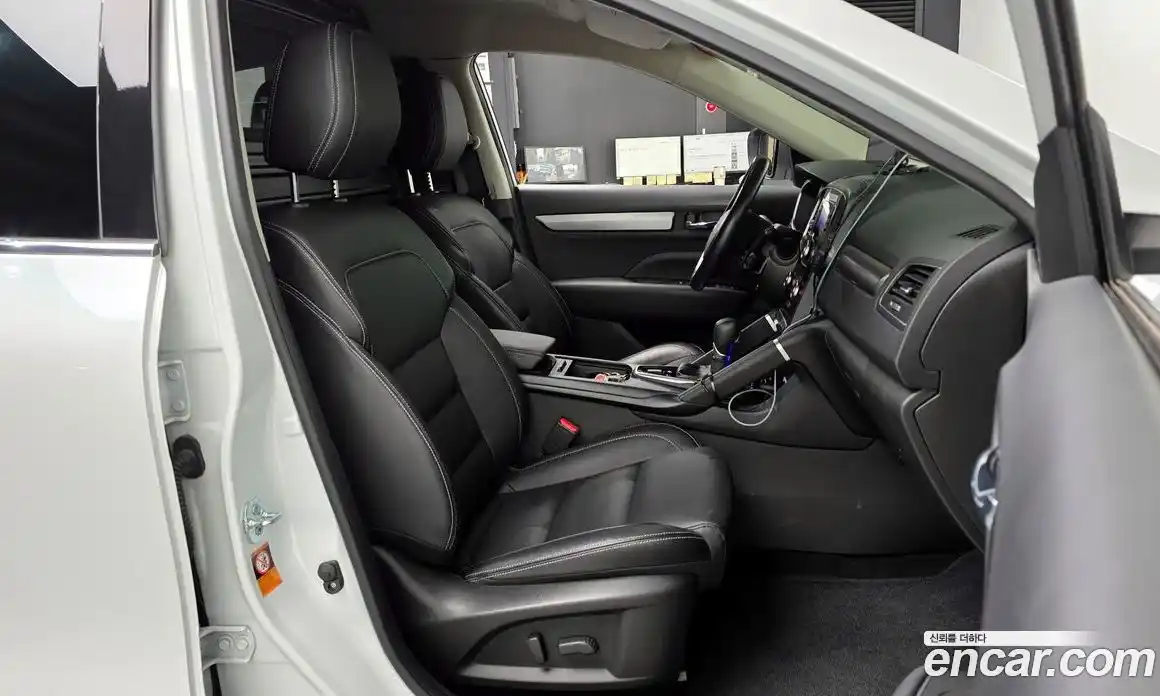 Renault QM6 2024 2.0 Автомат в Москве № 221876, фото 11