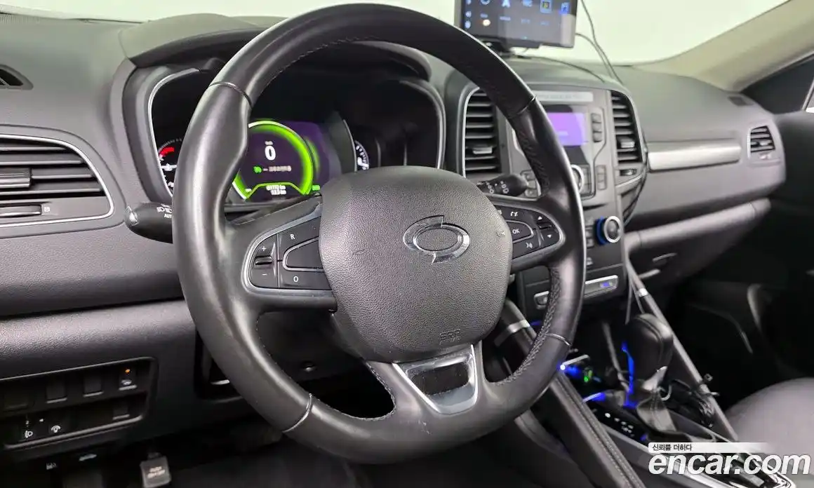 Renault QM6 2024 2.0 Автомат в Москве № 221876, фото 10