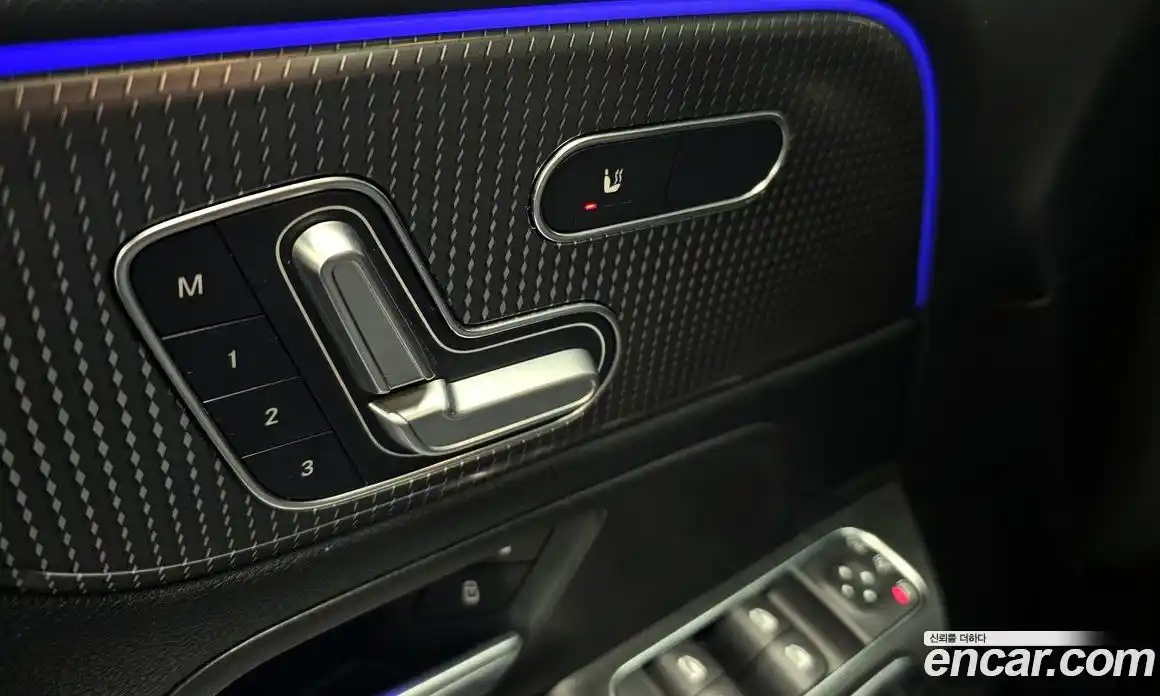 Mercedes-Benz GLB-Class 2021 2.0 Автомат в Москве № 223555, фото 16