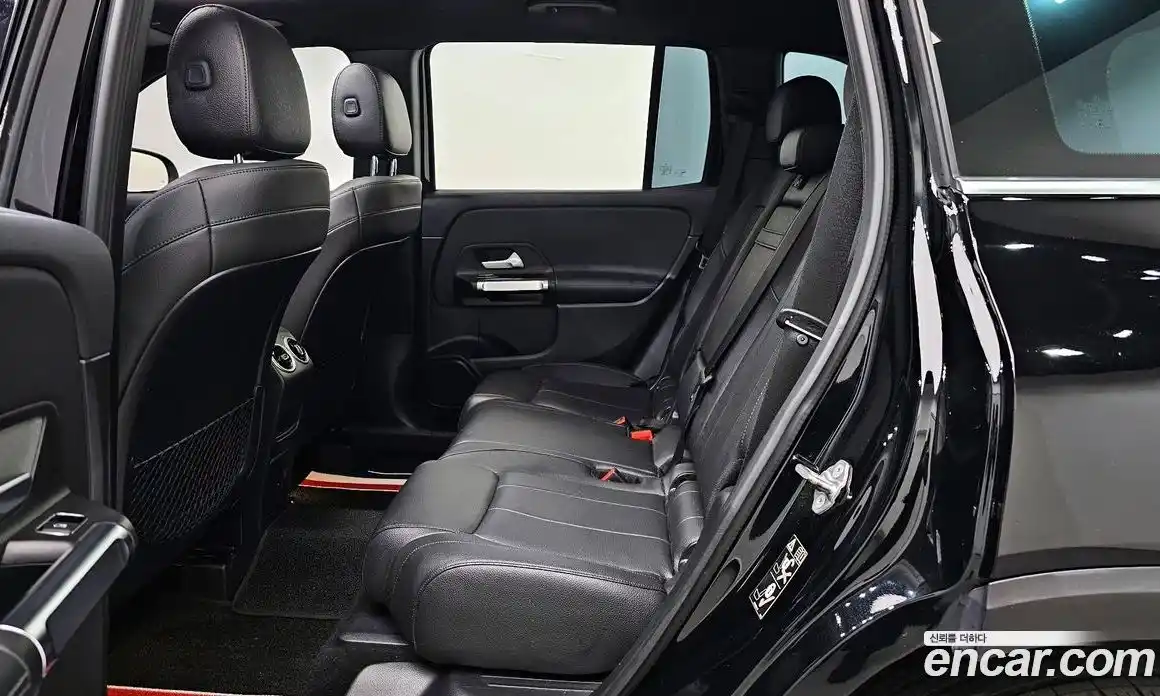 Mercedes-Benz GLB-Class 2021 2.0 Автомат в Москве № 223555, фото 3