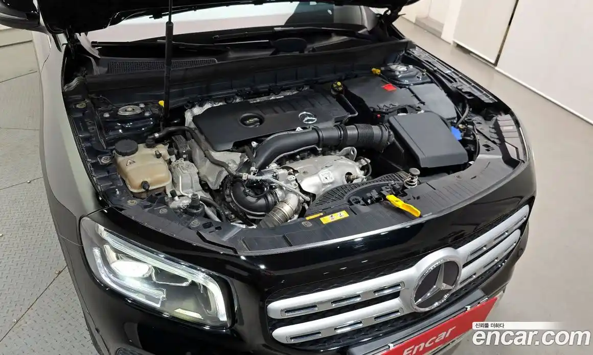 Mercedes-Benz GLB-Class 2021 2.0 Автомат в Москве № 223555, фото 6