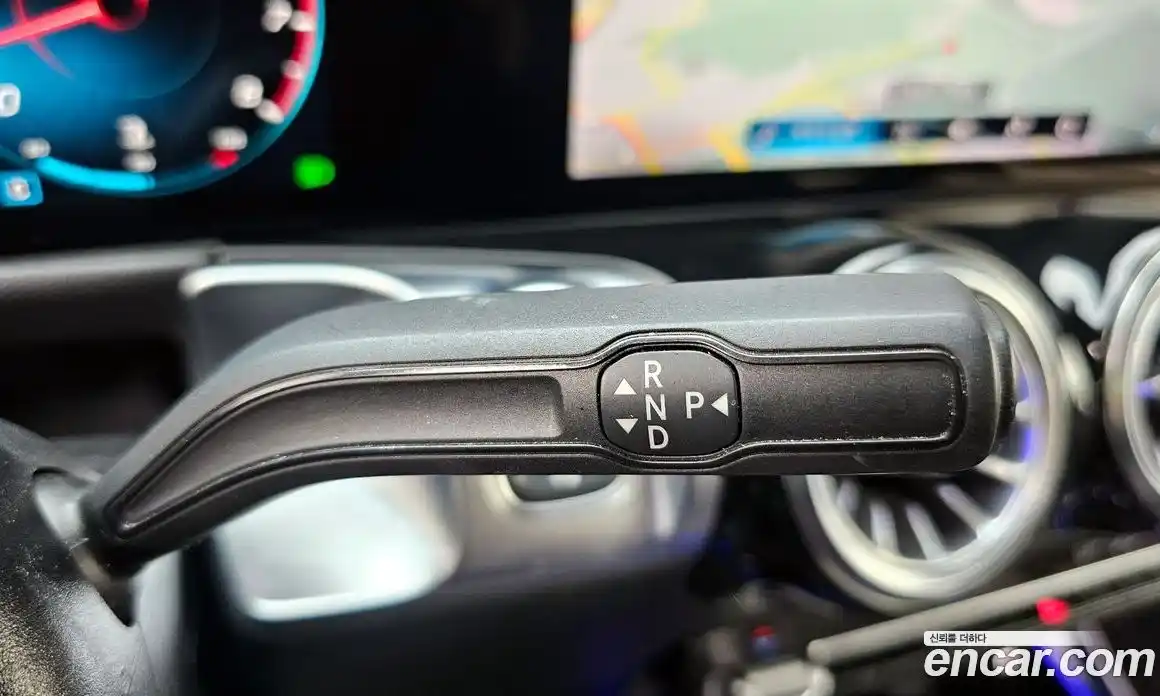 Mercedes-Benz GLB-Class 2021 2.0 Автомат в Москве № 223555, фото 8