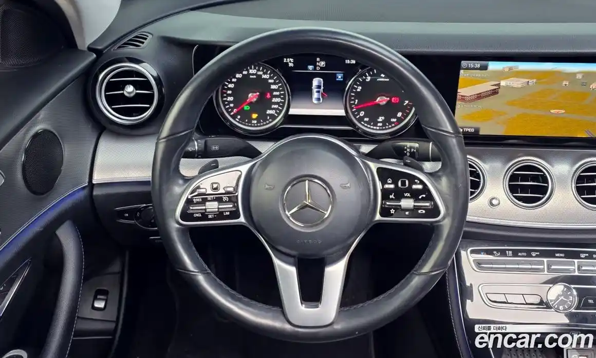 Mercedes-Benz E-Class 2019 2.0 Автомат в Москве № 225001, фото 13