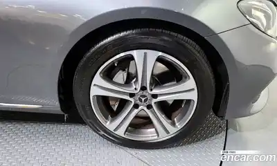 Mercedes-Benz E-Class 2019 2.0 Автомат в Москве № 225001, миниатюра 6