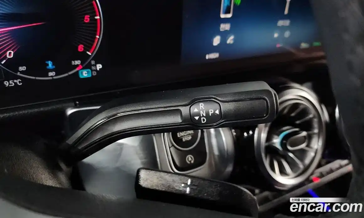 Mercedes-Benz GLB-Class 2024 1.9 Автомат в Москве № 225198, фото 3